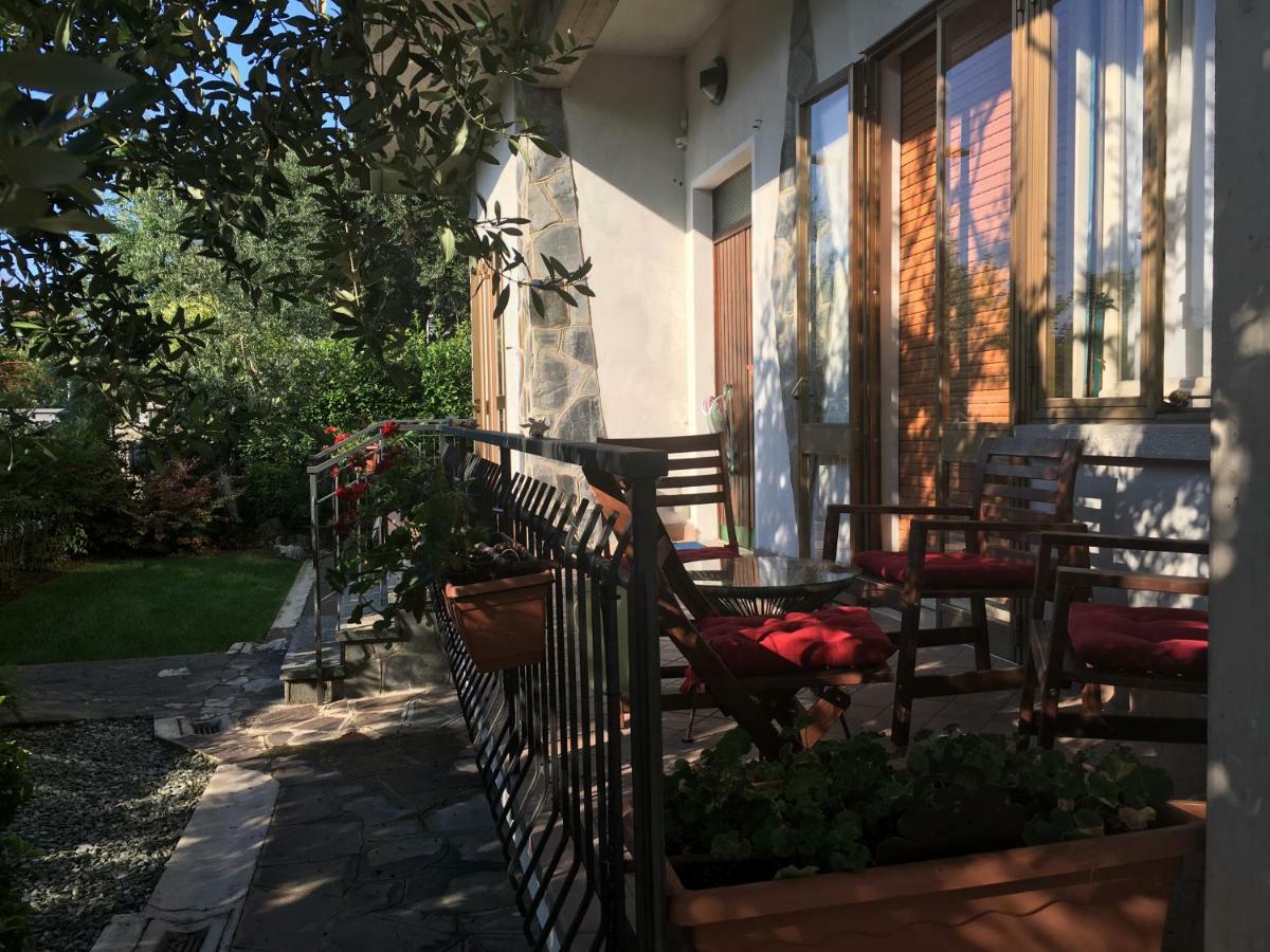 Celeste'S House Villa Rivoltella del Garda Buitenkant foto